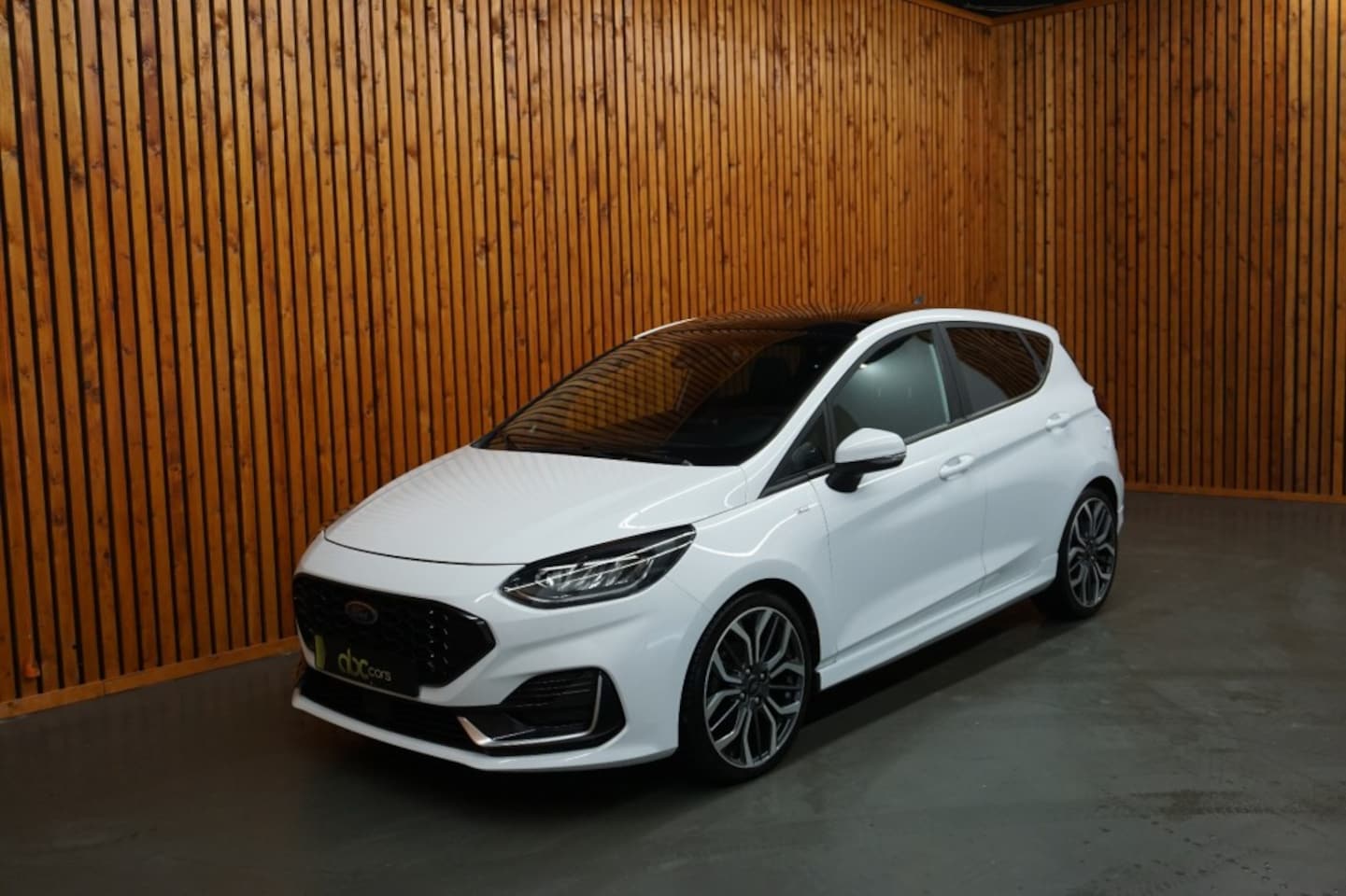 Ford Fiesta - 1.0 EcoBoost Hybrid ST-Line Vignale Automaat Apple Carplay - AutoWereld.nl