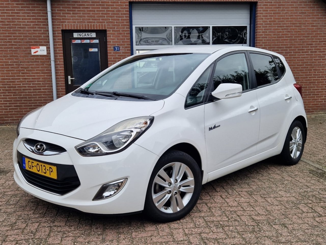 Hyundai ix20 - 1.4i Go! Airco NL-auto Cruise control Navi Camera Trekhaak - AutoWereld.nl