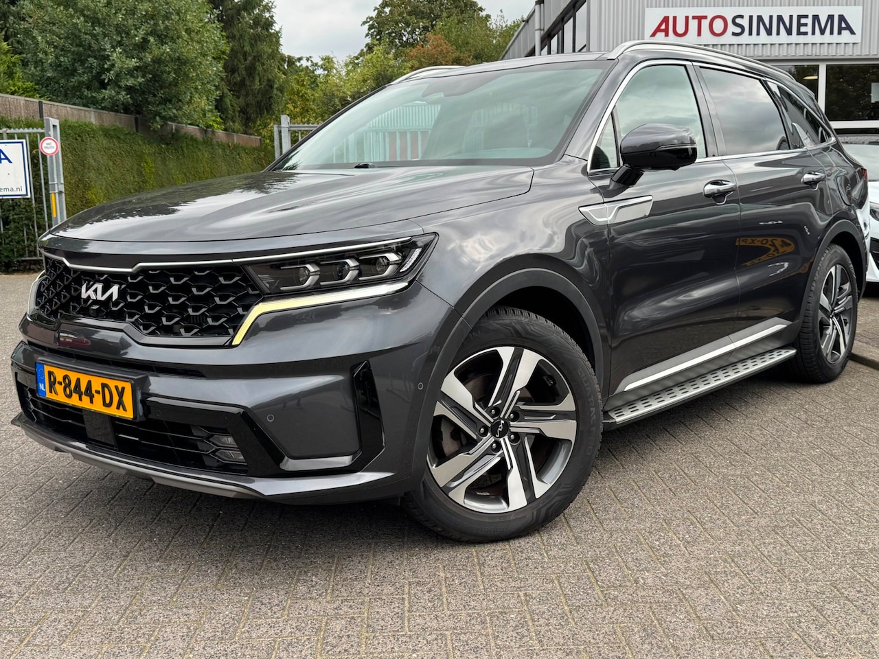 Kia Sorento - 1.6 T-GDI Hybrid 2WD ExecutiveLine 7p. | All Season | Dealer Onderhouden | HUD | Stoelkoel - AutoWereld.nl