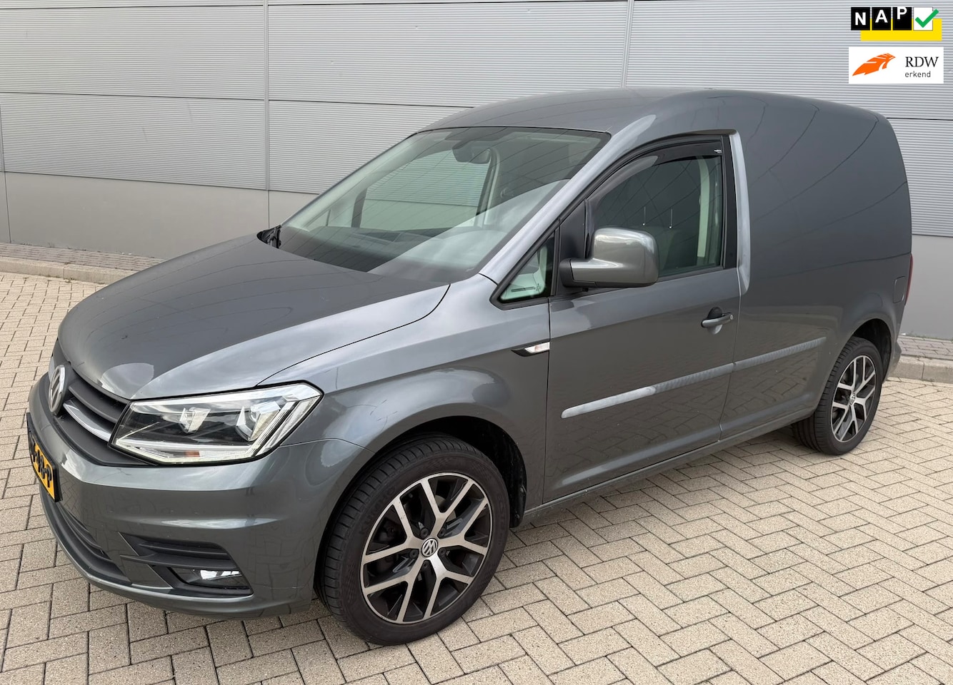 Volkswagen Caddy - 2.0 TDI L1H1 BMT Exclusive Edition 2.0 TDI L1H1 BMT Exclusive Edition - AutoWereld.nl