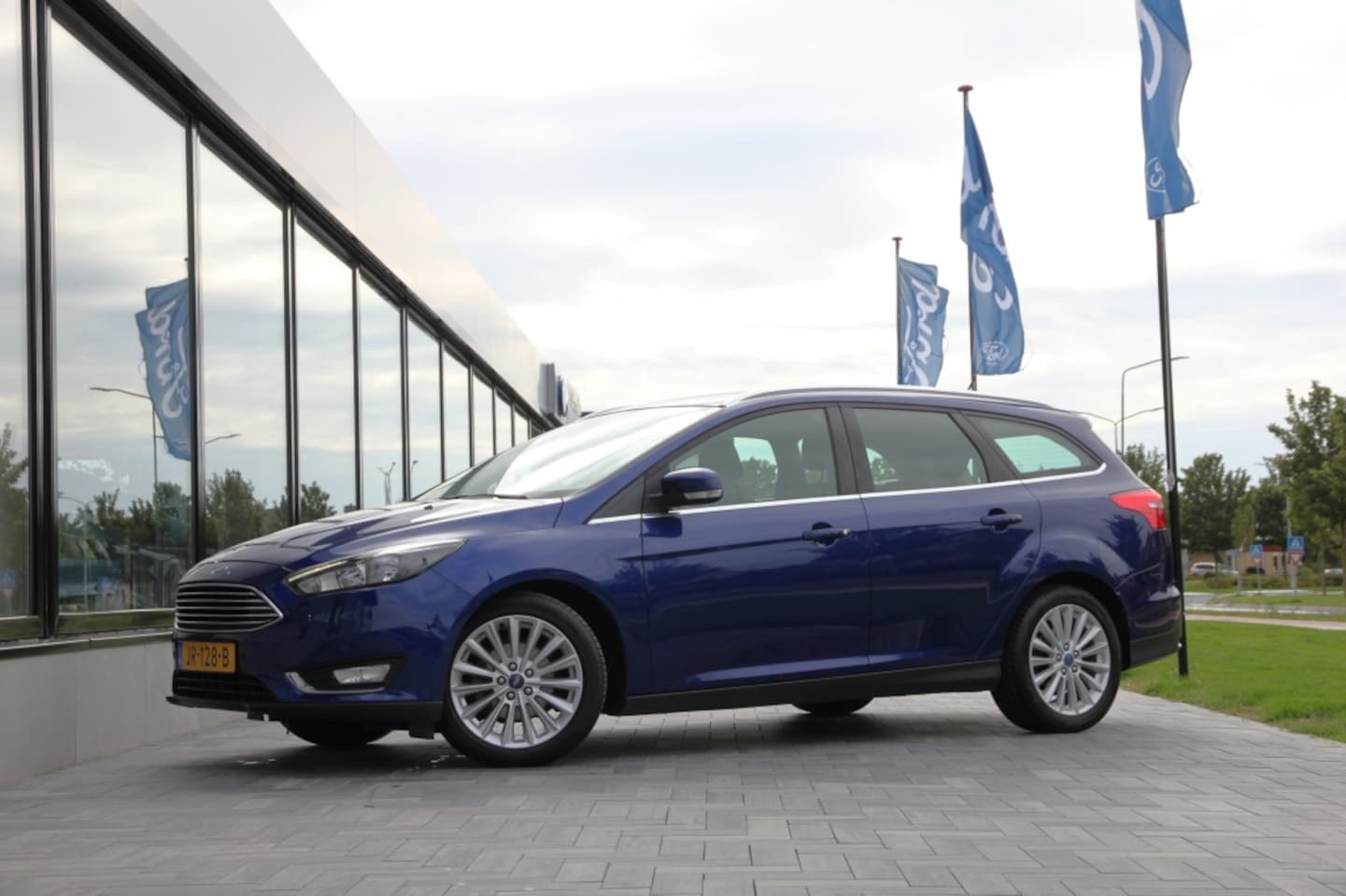 Ford Focus Wagon - 1.0 EcoBoost 125pk Titanium Edition Wagon - AutoWereld.nl