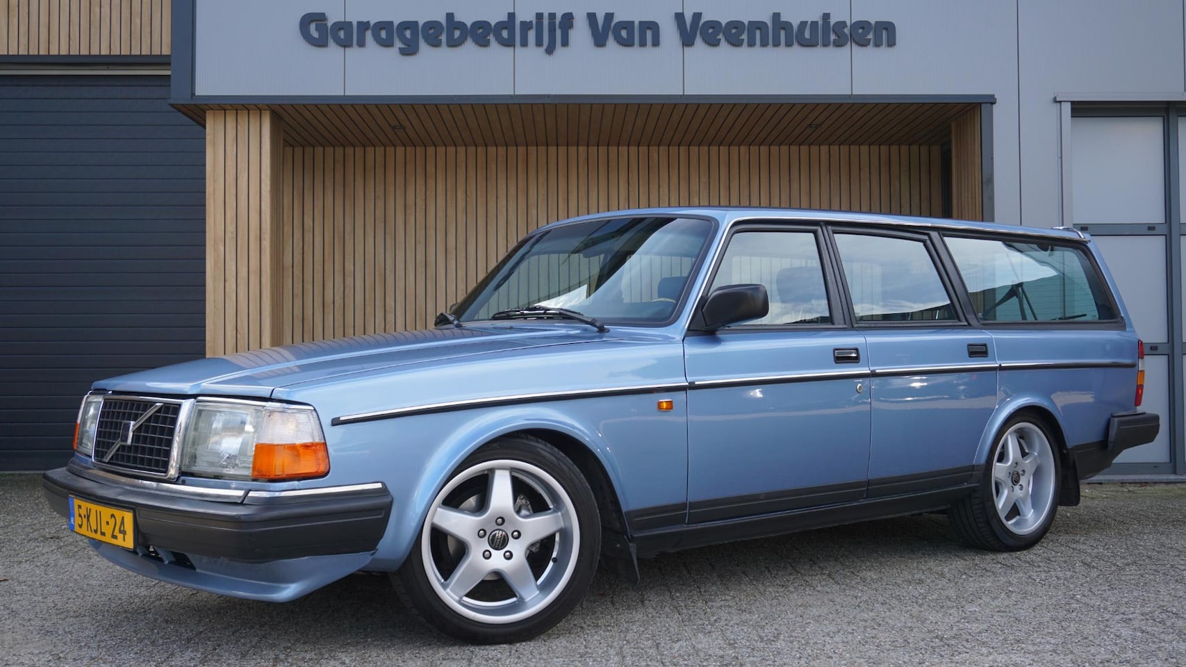 Volvo 240 - 245 2.3 Turbo 250PK B230FK Leder Airco 17inch Eiker *iPd* Cruise Control *Gereviseerde Mot - AutoWereld.nl