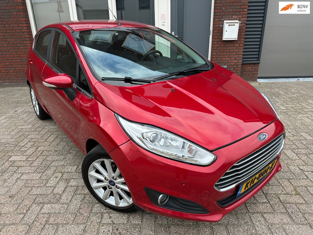 Ford Fiesta - 1.0 EcoBoost Titanium / Navi / PDC / Clima / Cruise / NAP - AutoWereld.nl