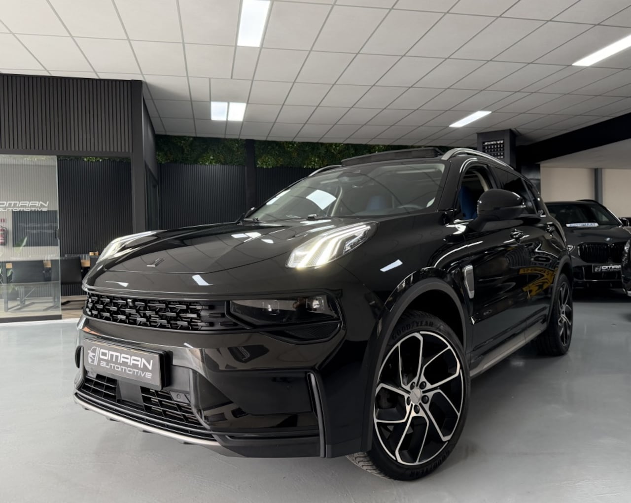 Lynk & Co 01 - 1.5 Plug-in Hybrid 261PK BLACK EDITION 360 CAM - AutoWereld.nl