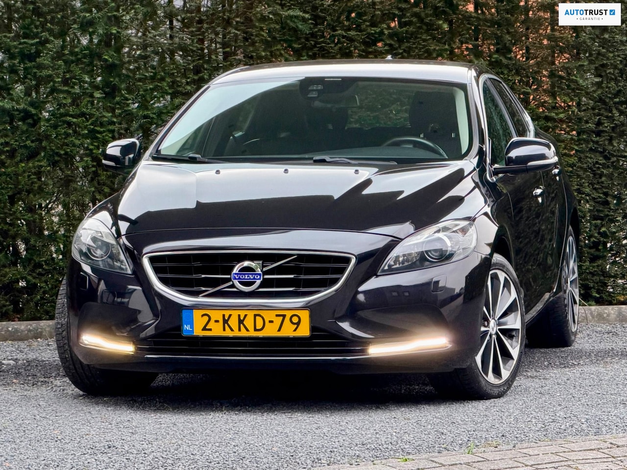 Volvo V40 - 1.6 T3 Summum | CAMERA | STOELVERW. | DEALER OH - AutoWereld.nl