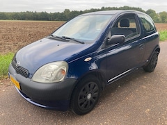 Toyota Yaris - 1.0-16V VVT-i Terra