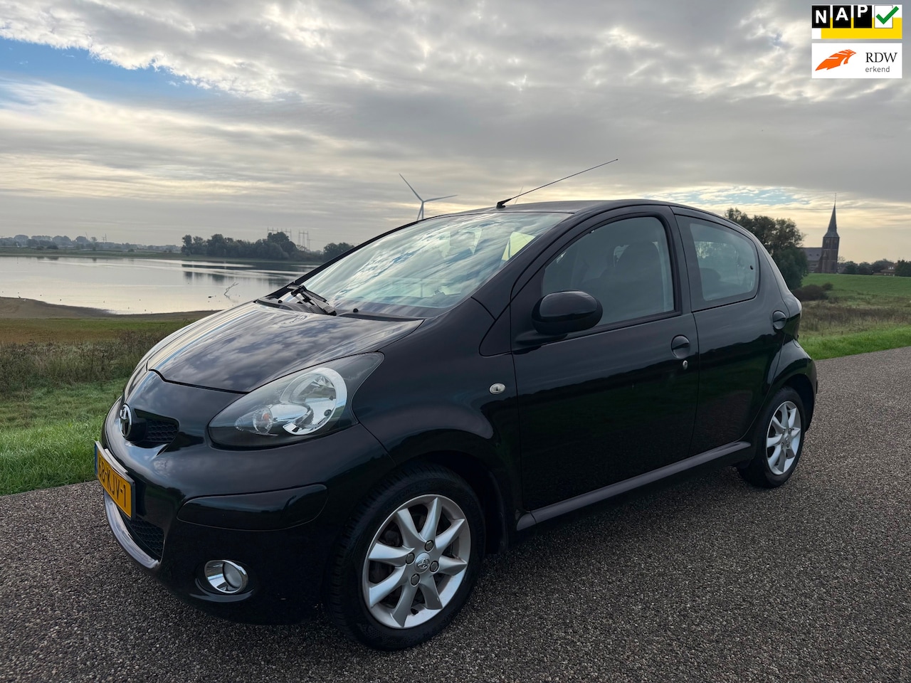 Toyota Aygo - 1.0-12V Comfort 1.0-12V Comfort - AutoWereld.nl
