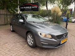 Volvo V60 - 2.0 D2 Polar Clima Nav Dealer Ond Ex Bpm