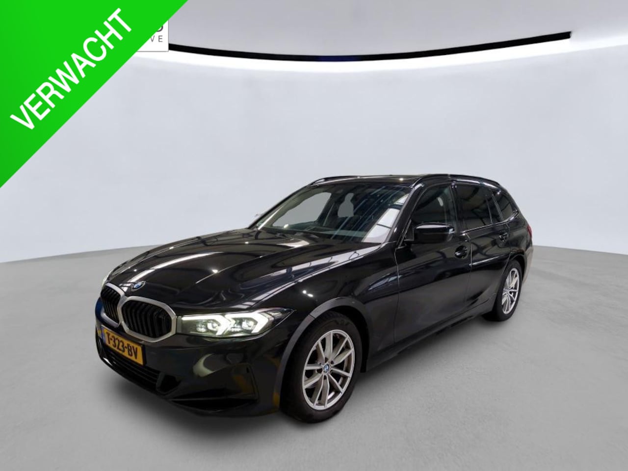 BMW 3-serie Touring - 318i NL-AUTO | PANODAK | PDC | Curved Display - AutoWereld.nl