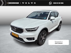 Volvo XC40 - 2.0 T4 Inscription | Trekhaak | Panoramadak | 360 Graden Camera | Parkeersensoren | Keyles