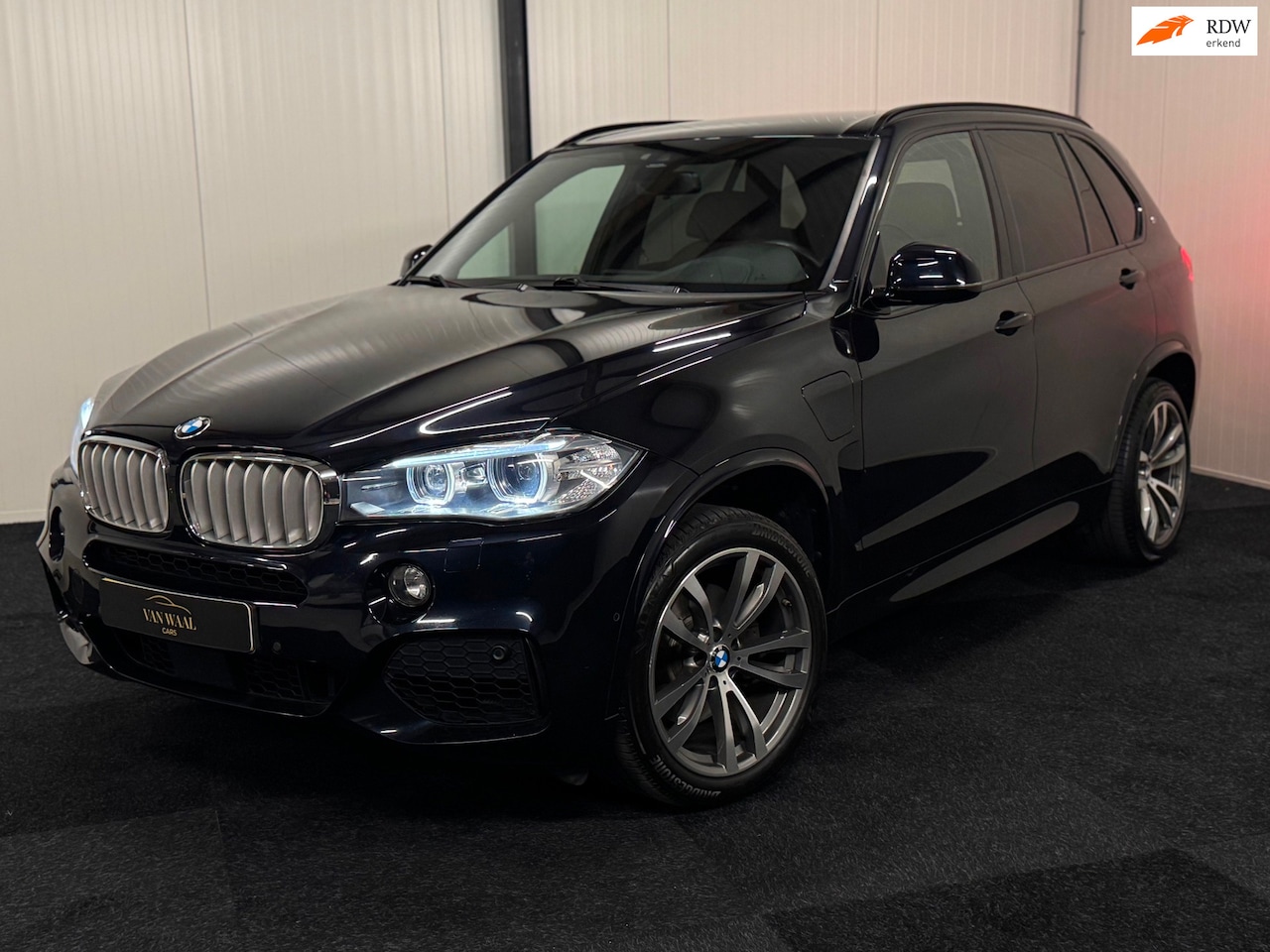 BMW X5 - XDrive40e iPerformance High Executive M-Pakket H&K|HUD|MEMORY|CARPLAY|TREKHAAK| - AutoWereld.nl
