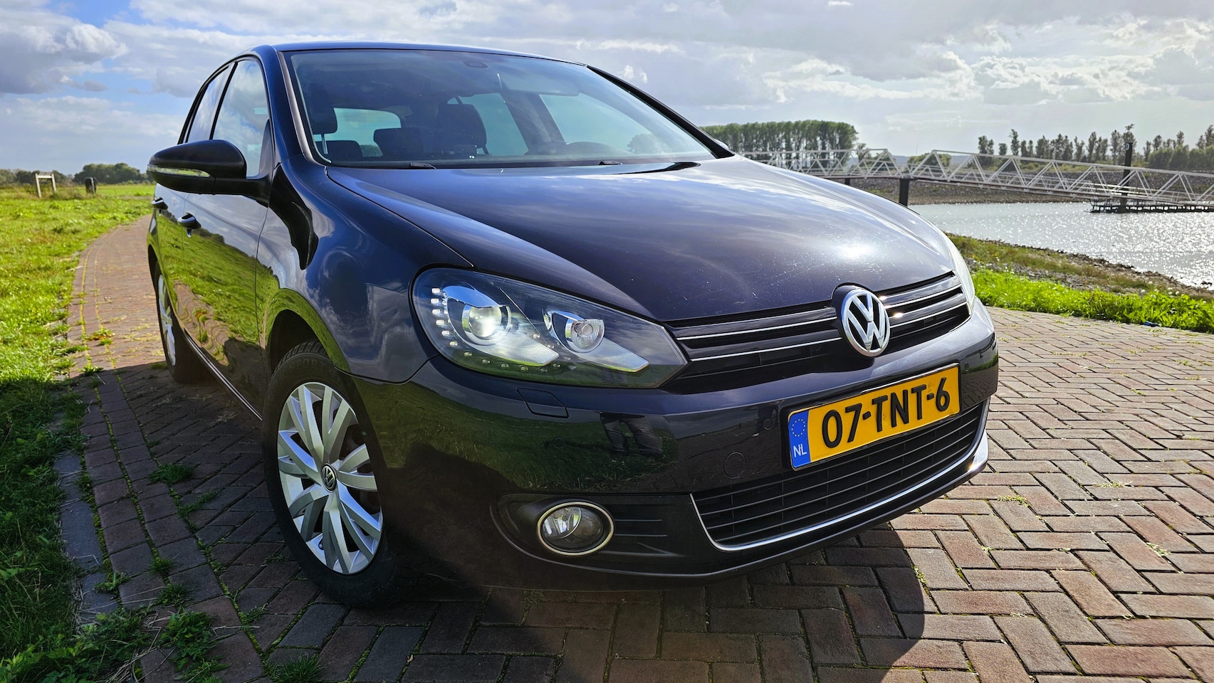 Volkswagen Golf - 1.2 TSI Highline BlueMotion - AutoWereld.nl