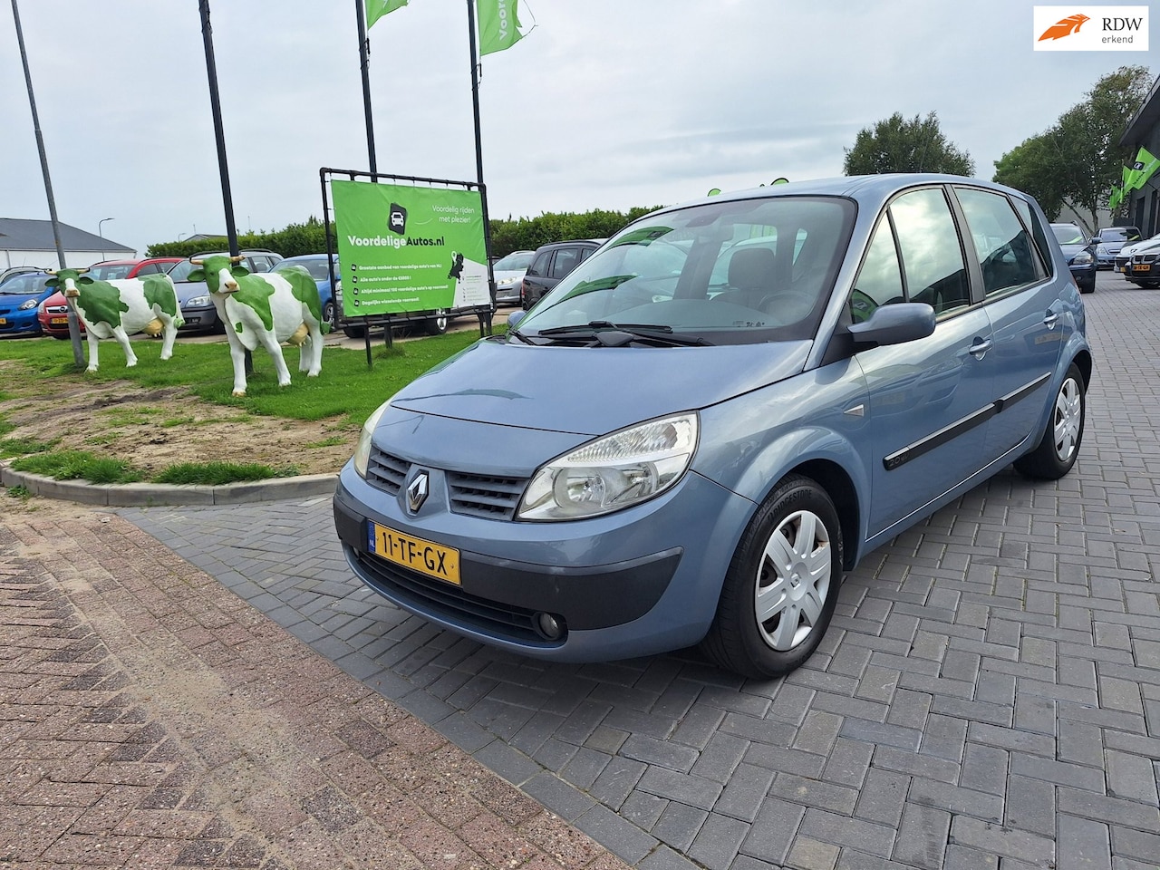 Renault Scénic - 2.0-16V Business Line / Goede auto / APK september 2027 - AutoWereld.nl