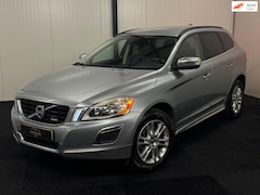 Volvo XC60 - 2.4D AWD R-Design 225PK AUTOMAAT/LEDER/CLIMA/CRUISE/PDC/TREKHAAK