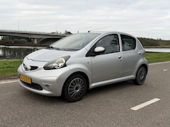 Toyota Aygo - 1.0-12V +