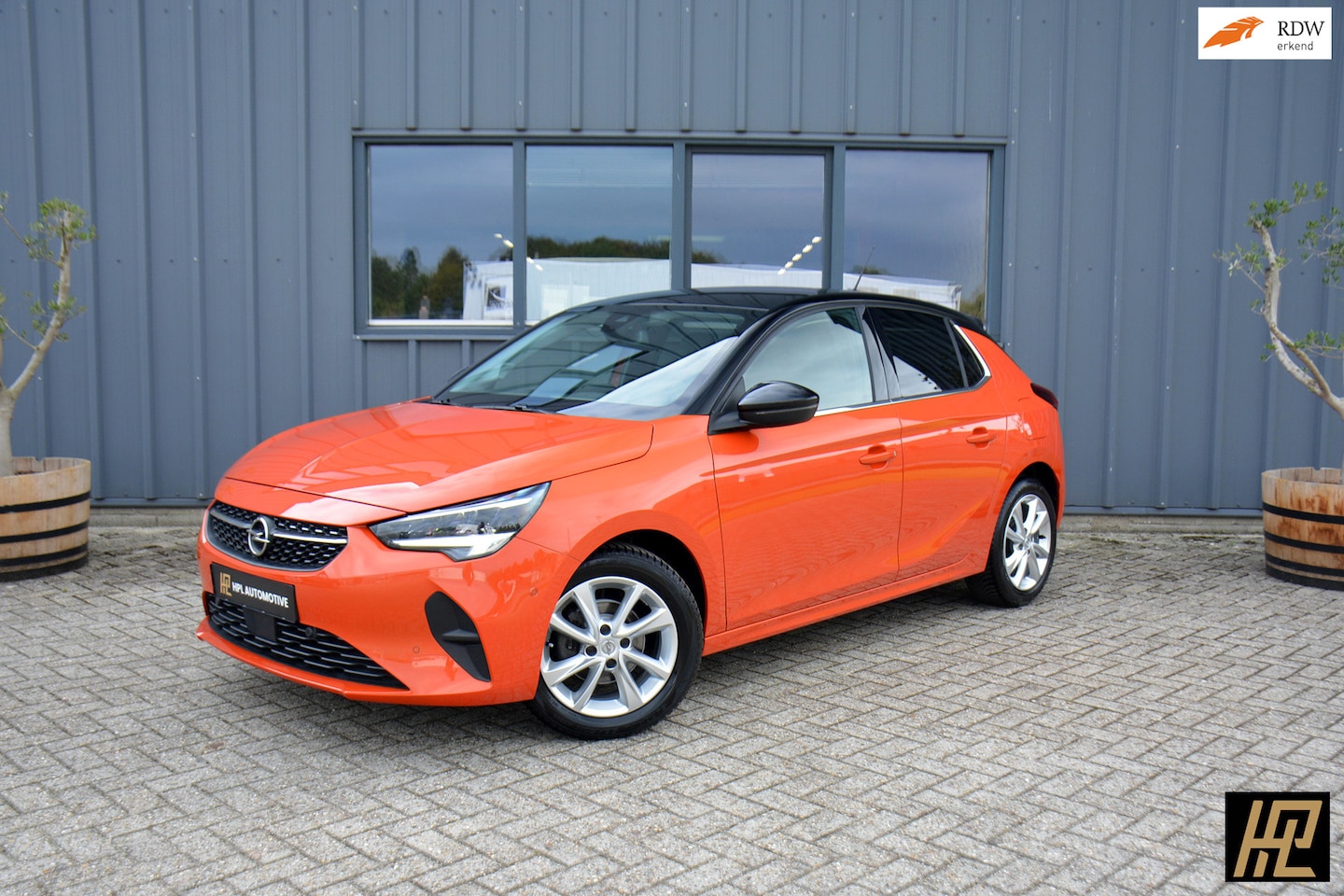 Opel Corsa - 1.2i Elegance S&S * Half leer * Carplay/Android * Stoel- + stuurverwarming * PDC V+A * LED - AutoWereld.nl