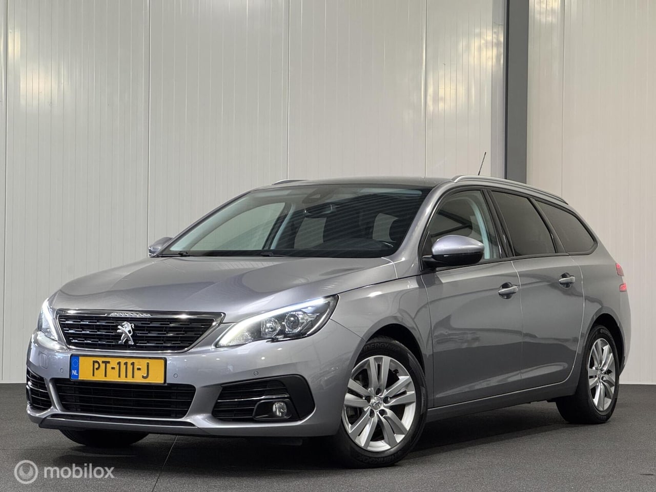 Peugeot 308 SW - 1.6 BlueHDI Blue Lease Exec. [ NAP panorama LM ] - AutoWereld.nl