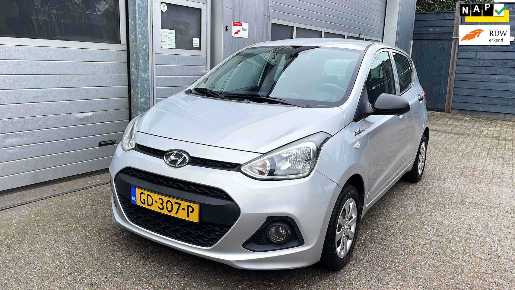 Hyundai i10 - 1.0i i-Drive 2015-NAP-APK 6 mei 2027 - AutoWereld.nl