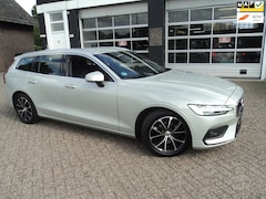 Volvo V60 - 2.0 D4 Momentum Stoelverwarming V+Achter en Stuurverwarming