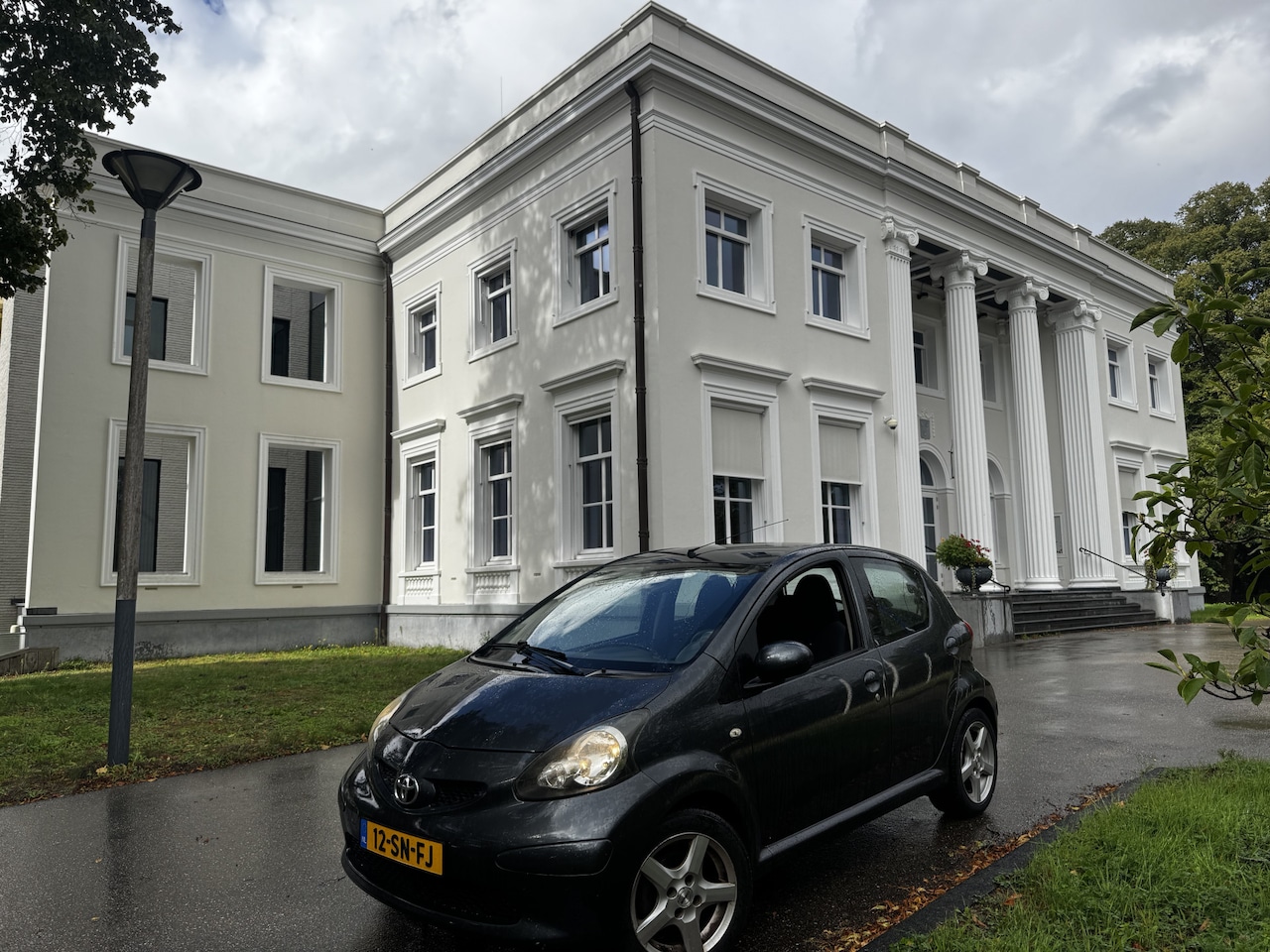 Toyota Aygo - 1.0-12V + 5 DEURS (2X!) RIJKLAAR ! - AutoWereld.nl