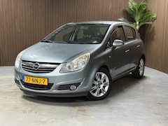 Opel Corsa - 1.2-16V Cosmo