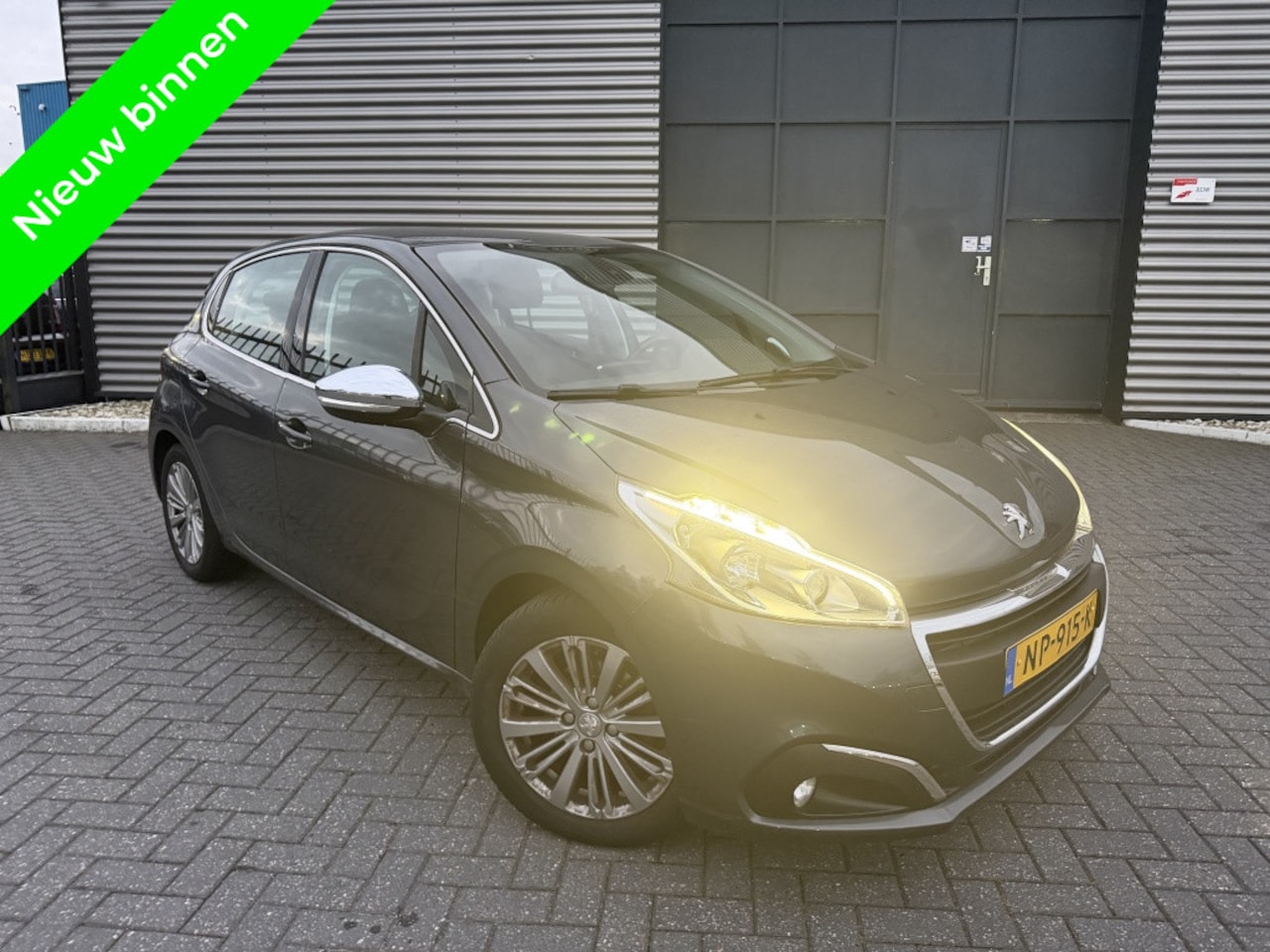 Peugeot 208 - 1.6 HDi Allure Navi|Clima|Cruise|Sensoren - AutoWereld.nl