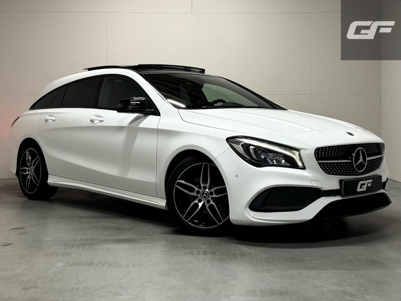 Mercedes-Benz CLA-klasse Shooting Brake - AMG Pano Navi Cruise Camera NAP - AutoWereld.nl