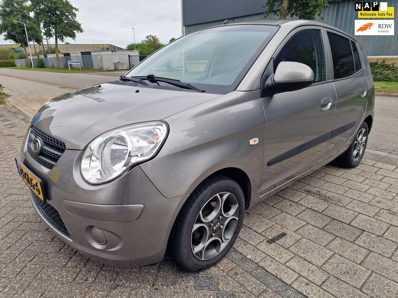 Kia Picanto - 1.1 X-tra Automaat, Apk, Nap, Zeer goed rijdend, Inruil mogelijk. - AutoWereld.nl