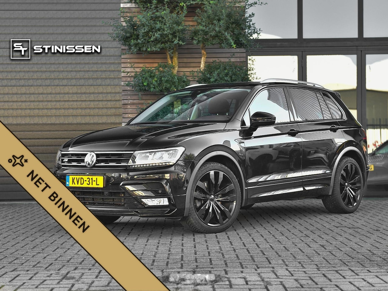 Volkswagen Tiguan - 2.0 TSI 4Motion R-line Pano Alcantara Camera 20 inch velgen - AutoWereld.nl