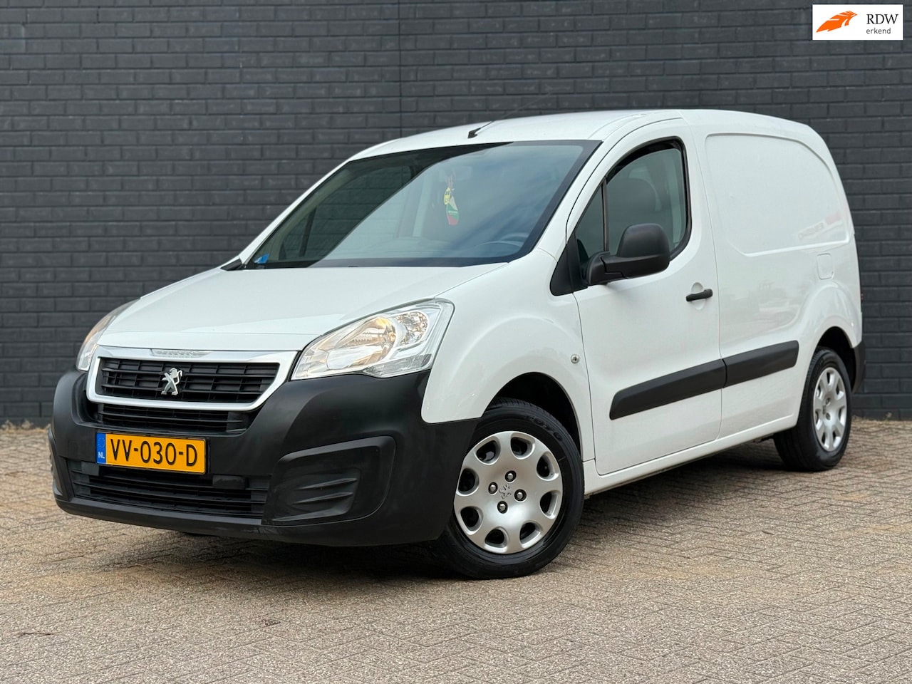 Peugeot Partner - 1.6 BlueHdi Bj 2016 AIRCO Schuifdeur 169dkm NAP - AutoWereld.nl