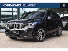 BMW X1 - xDrive25e M Sport Automaat / Trekhaak / Sportstoelen / Achteruitrijcamera / M Adaptief ond