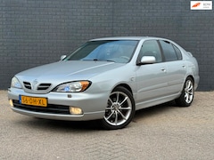 Nissan Primera - 2.0 Sport Plus CVT M6 Xenon Automaat ECC Airco LM-Velgen