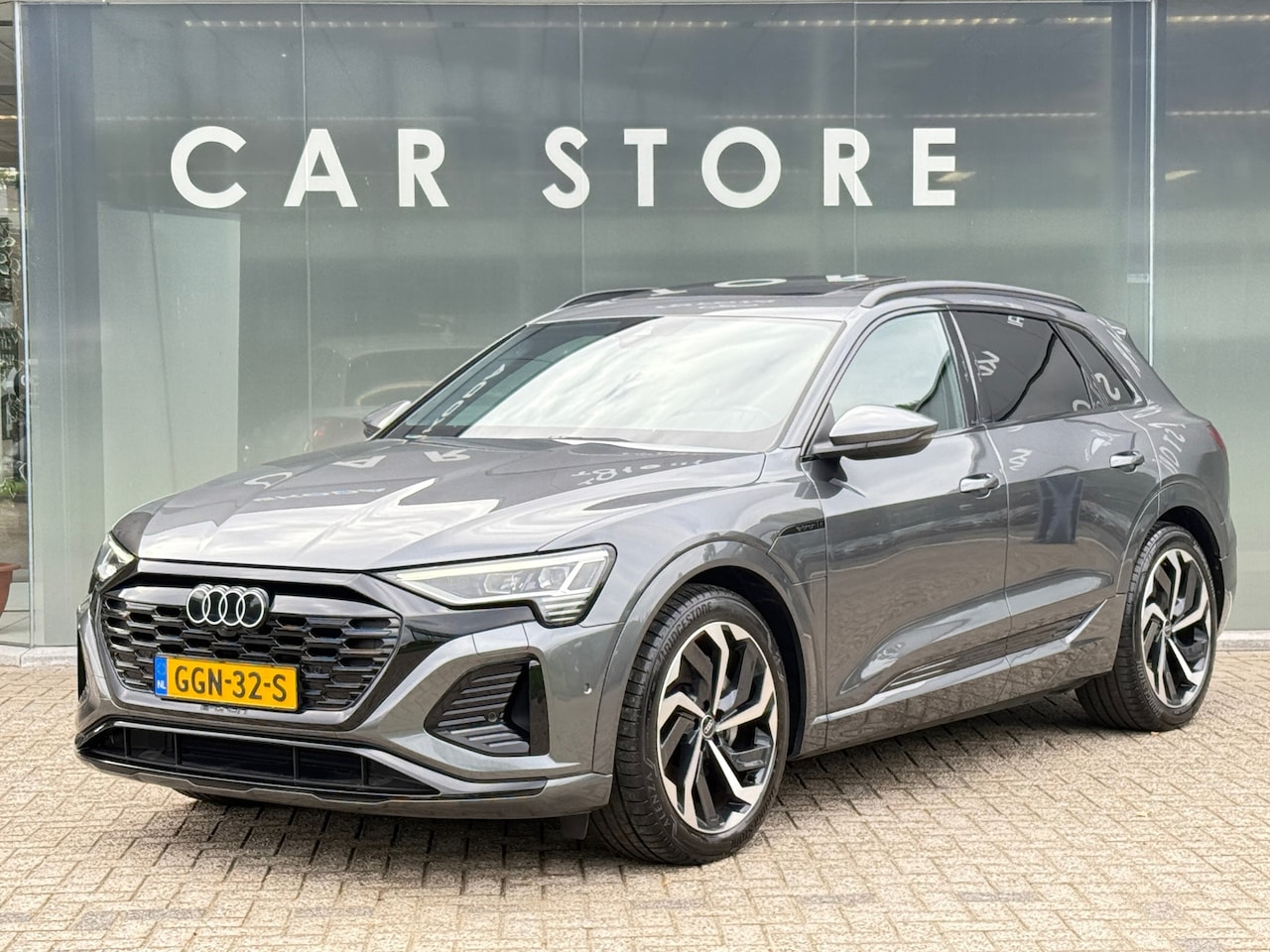 Audi Q8 e-tron - 50 QUATRRO S-LINE 95 kWh 94% PANO|LUCHTVERING - AutoWereld.nl