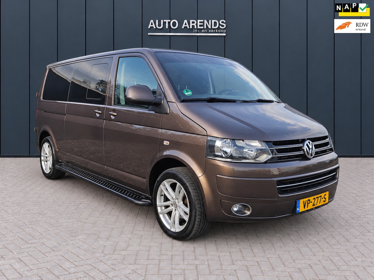 Volkswagen Transporter - L2 Automaat 140pk | MARGE - GEEN BTW| Dubbelcabine| Leder| CAR Play| Camera|Standkachel|NA - AutoWereld.nl
