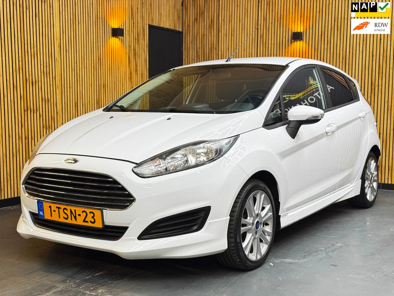 Ford Fiesta - 1.0 EcoBoost Hot Hatch|ORIGINEEL NL|KM MET NAP|2XSLEUTELS|NAVI|CRUISE|AIRCO - AutoWereld.nl