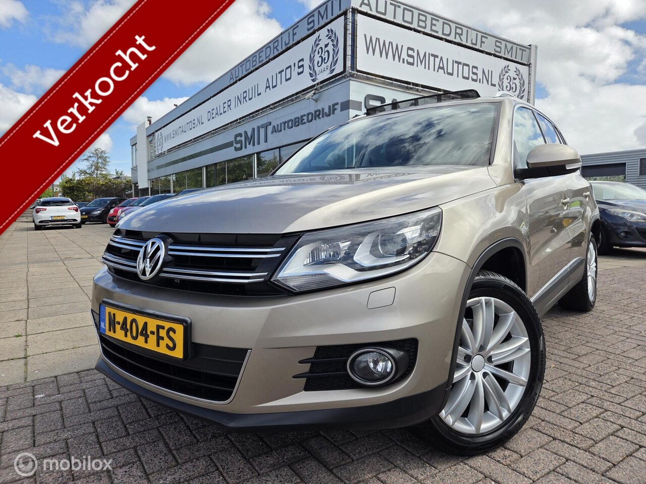 Volkswagen Tiguan - 2.0 TSI 4motion R-line Aut/Pano/Trekhaak - AutoWereld.nl