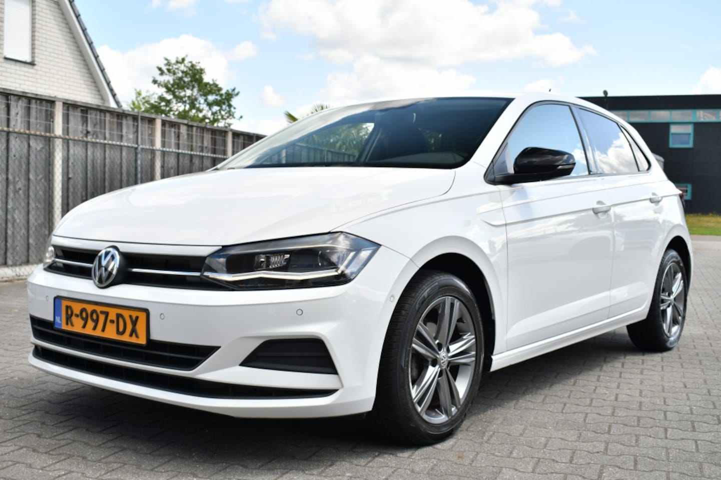 Volkswagen Polo - 1.0 TSI IQ.DRIVE 2020 LED|Camera|ACC|Carplay - AutoWereld.nl