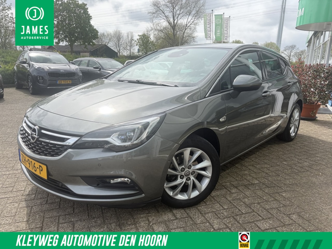 Opel Astra - 1.0 T. Innovation, Carplay, AGR Stoel, Trekhaak, Nav, Camera, P - AutoWereld.nl
