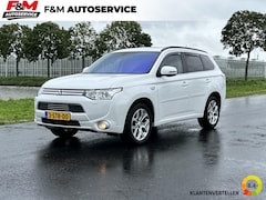 Mitsubishi Outlander - 2.0 PHEV Instyle Clima, cruise, camera, schuifdak, trekhaak