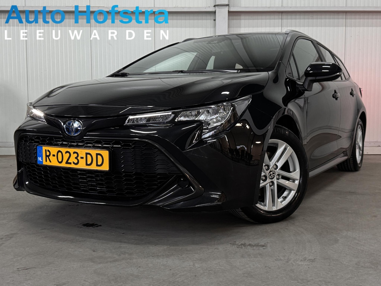 Toyota Corolla Touring Sports - 1.8 Hybrid Active 1STE.-EIGEN. CARPLAY CAMERA LMV - AutoWereld.nl