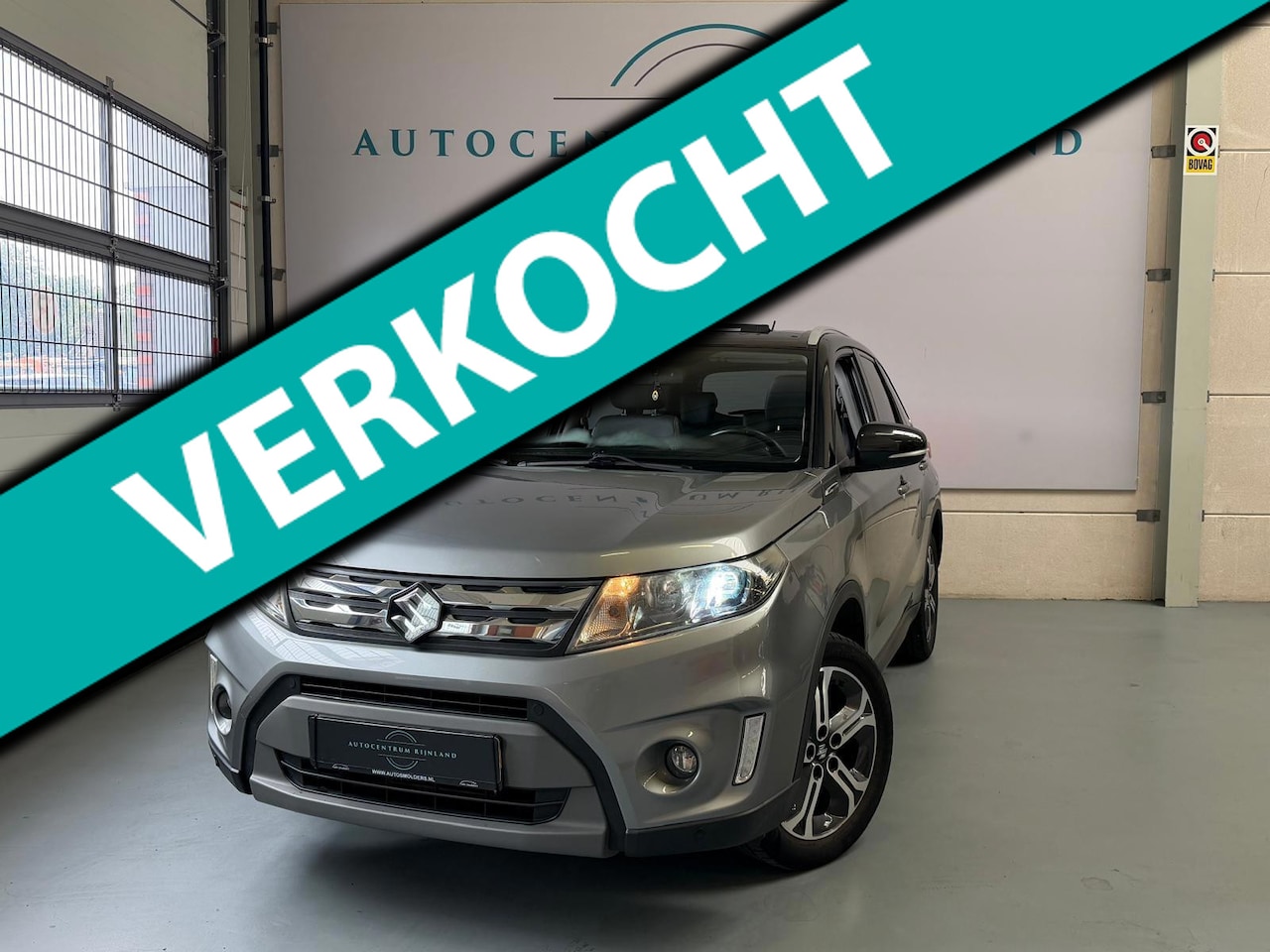 Suzuki Vitara - 1.6 High Executive Panoramadak, camera, Trekhaaak, Stoelverwarming - AutoWereld.nl