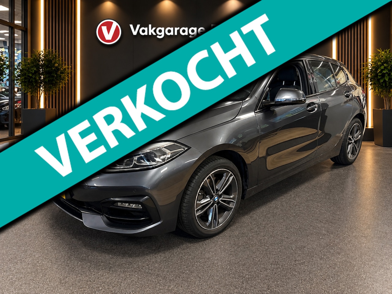 BMW 1-serie - 118i High Executive Edition sport / navi / stoelverw / carplay / ned - AutoWereld.nl