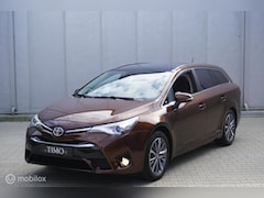 Toyota Avensis Touring Sports - Automaat 1.8 VVT-i Dynamic