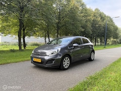 Kia Rio - 1.2 CVVT Super Pack*KEYLESS*CRUISE*SCHERM*BLUETOOTH