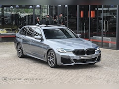 BMW 5-serie Touring - 540i xDrive M-Sport | M-Stoelen | Pano | Trekhaak