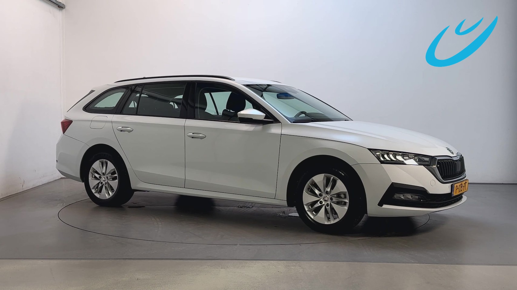 Skoda Octavia Combi - 1.0 e-TSI DSG Business Edition Navigatie App-Connect DAB+ Parkeersensoren - AutoWereld.nl