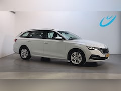 Skoda Octavia Combi - 1.0 e-TSI DSG Business Edition Navigatie App-Connect DAB+ Parkeersensoren