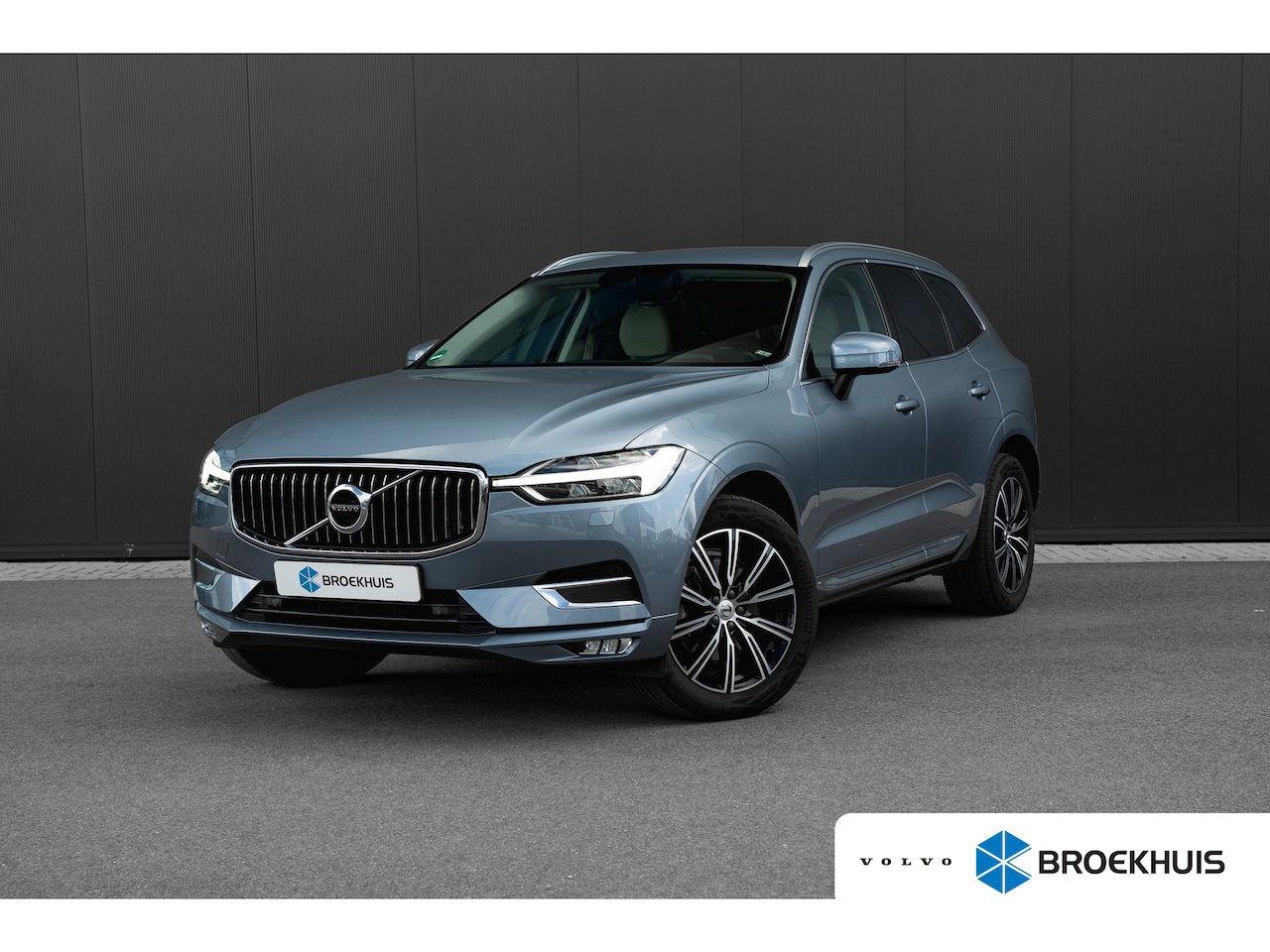 Volvo XC60 - 2.0 B5 250 PK Inscription Achteruitrijcamera | Trekhaak | Keyless | Led verlichting | Memo - AutoWereld.nl