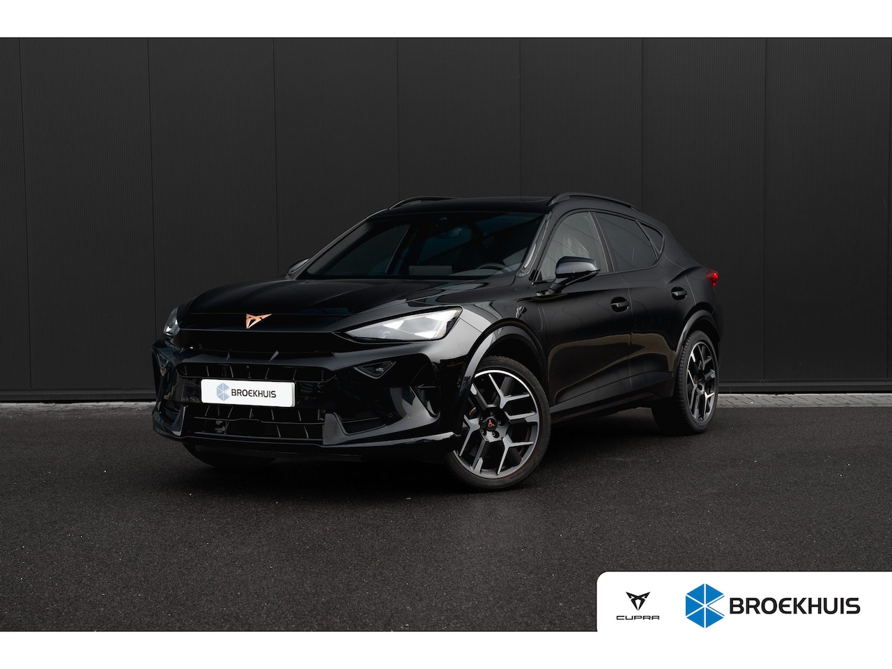 CUPRA Formentor - 1.5 TSI e-Hybrid 272 PK VZ Performance Trekhaak | 360 Camera | Sennheiser | Panoramadak | - AutoWereld.nl