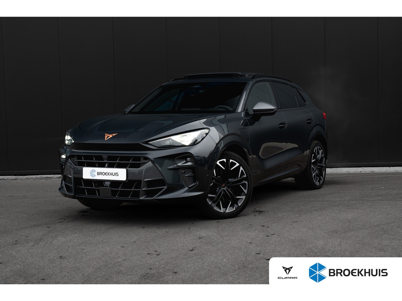 CUPRA Terramar - 1.5 TSI e-Hybrid 272pk VZ Performance | Garantie t/m 2030 | Panoramadak | Trekhaak | 360 C - AutoWereld.nl